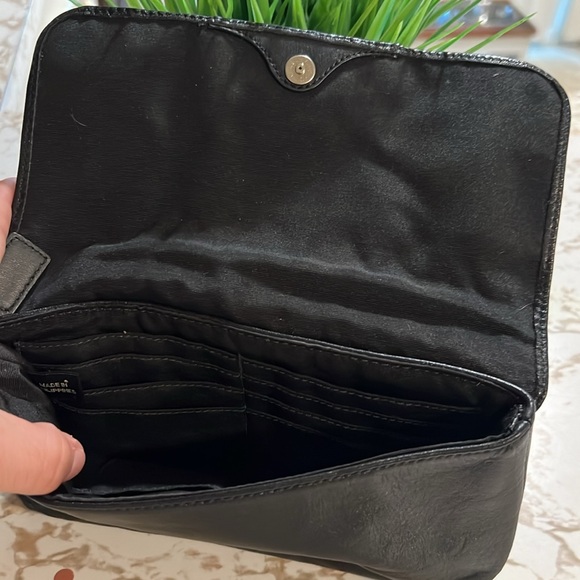 Coach purse - Picture 3 of 4